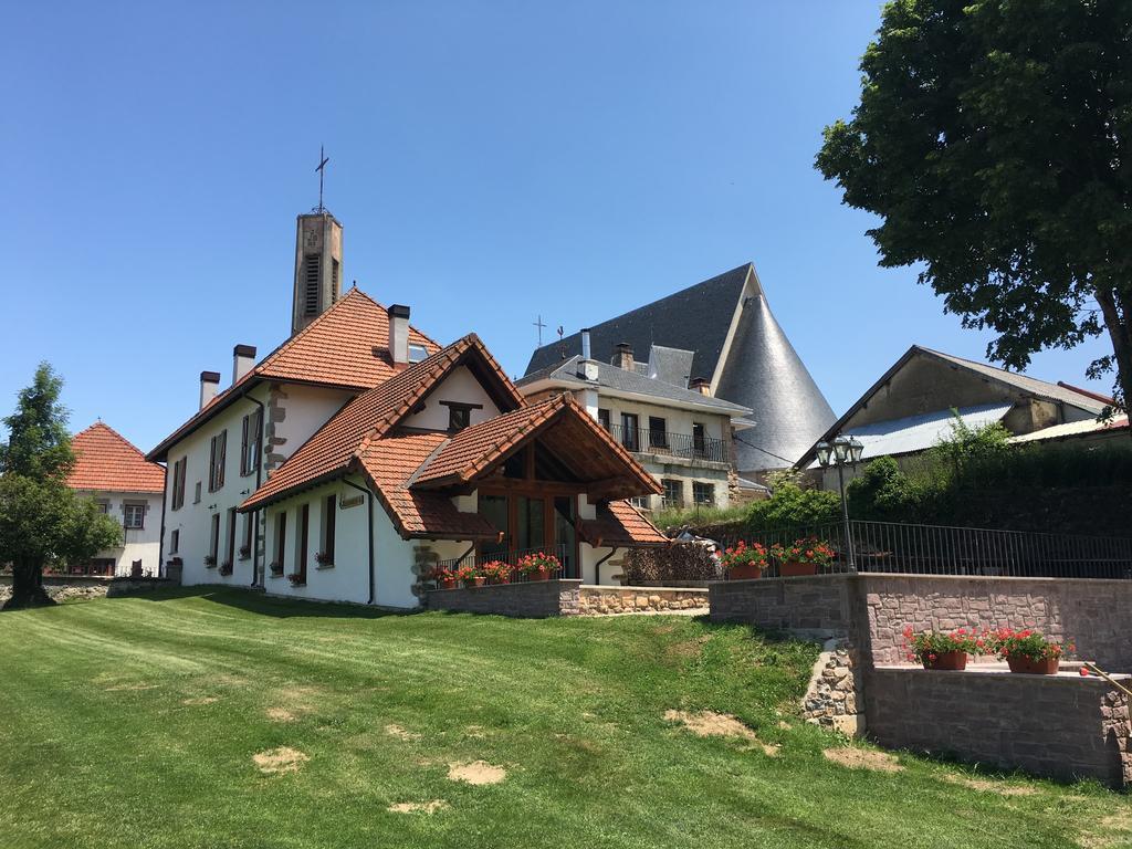 Casa Rural Roncesvalles Espinal-Auzperri エクステリア 写真