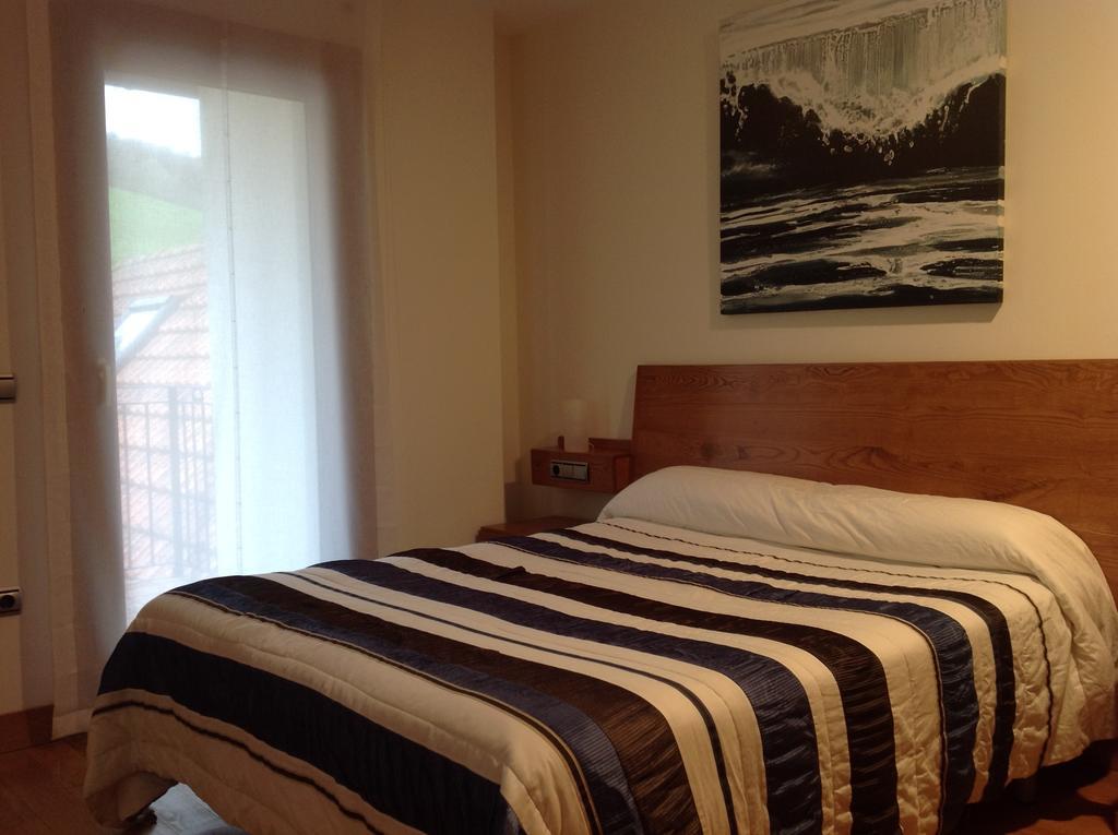 Casa Rural Roncesvalles Espinal-Auzperri エクステリア 写真